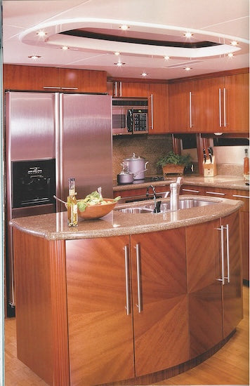 Lazzara 80 Sports Cruiser Brochure