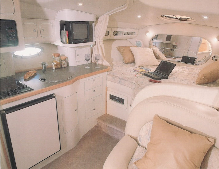 Crownline 330CR Brochure