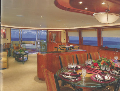 Westport 112 Raise Pilothouse Motoryacht Brochure
