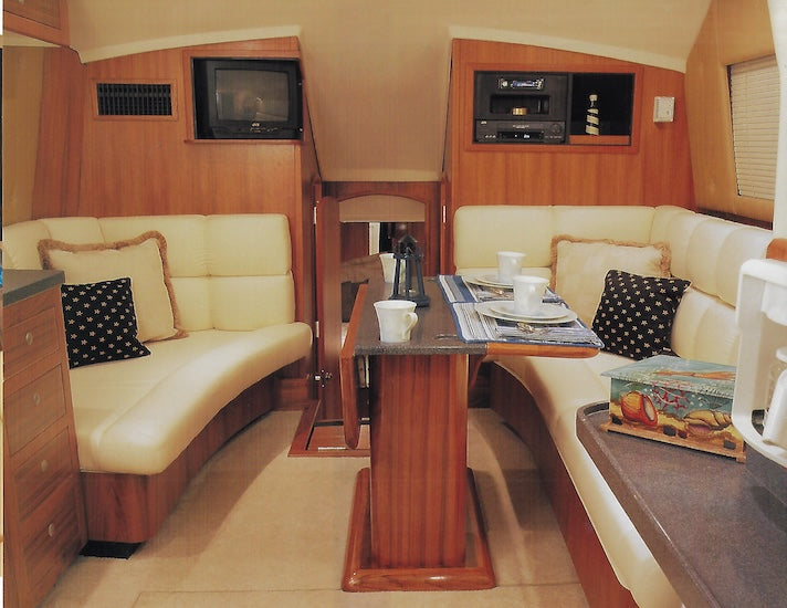 Luhrs 34 Convertible Brochure