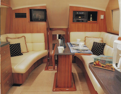 Luhrs 34 Convertible Brochure