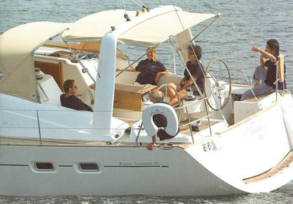 Wauquiez 47 Pilot Saloon Brochure