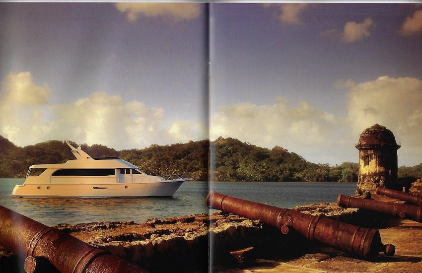 Hatteras 75 Cockpit Motoryacht & 75 Sport Deck Motor Yacht Brochure